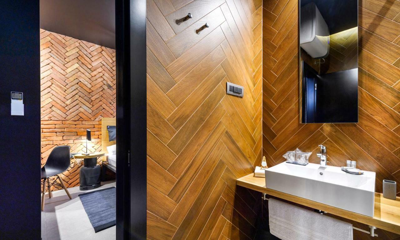 Split Industrial Design Rooms エクステリア 写真